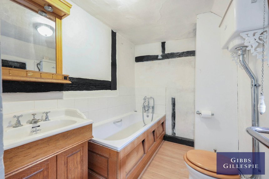 to let high street london 43157 - Gibbs Gillespie
