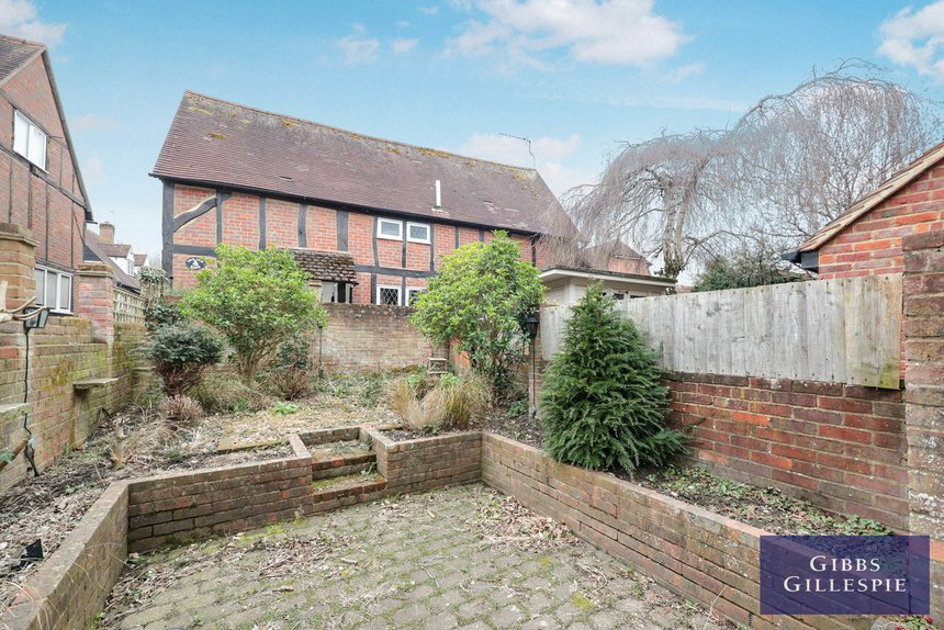 to let high street london 43157 - Gibbs Gillespie