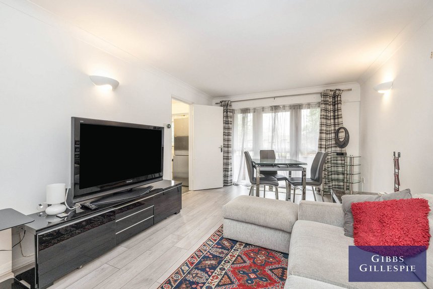 let churchill court london 43472 - Gibbs Gillespie