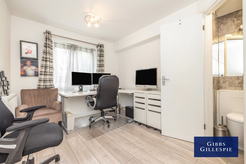 let churchill court london 43472 - Gibbs Gillespie