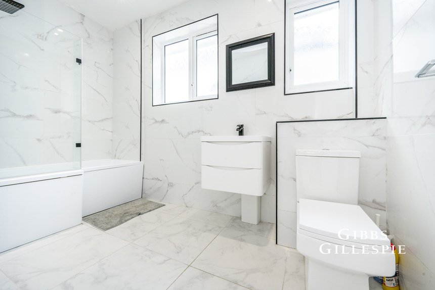 let st. thomas drive london 43616 - Gibbs Gillespie