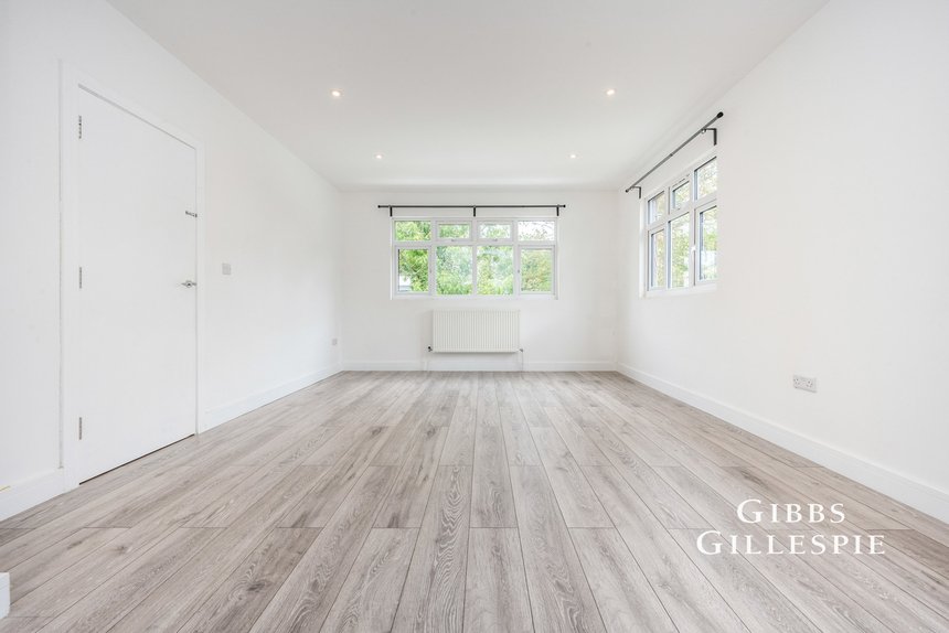 let st. thomas drive london 43616 - Gibbs Gillespie