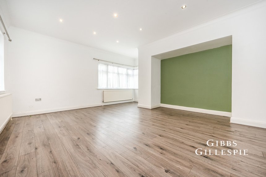 let st. thomas drive london 43616 - Gibbs Gillespie