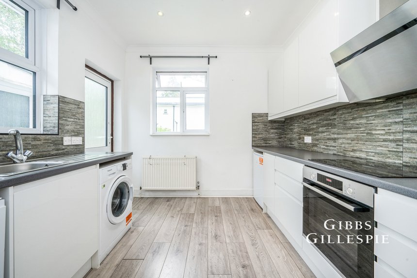 let st. thomas drive london 43616 - Gibbs Gillespie