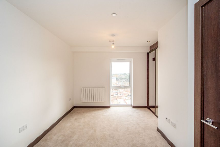 let agreed sydney road london 43651 - Gibbs Gillespie