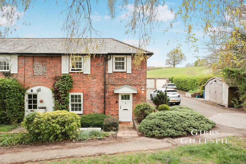 let queens head cottages london 43674 - Gibbs Gillespie