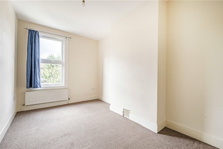 for sale bernard avenue london 43679 - Gibbs Gillespie