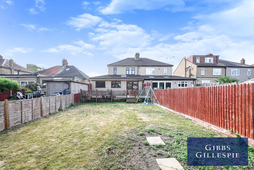 let norwood drive london 43819 - Gibbs Gillespie
