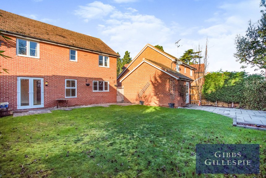 to let appleby drive london 43850 - Gibbs Gillespie