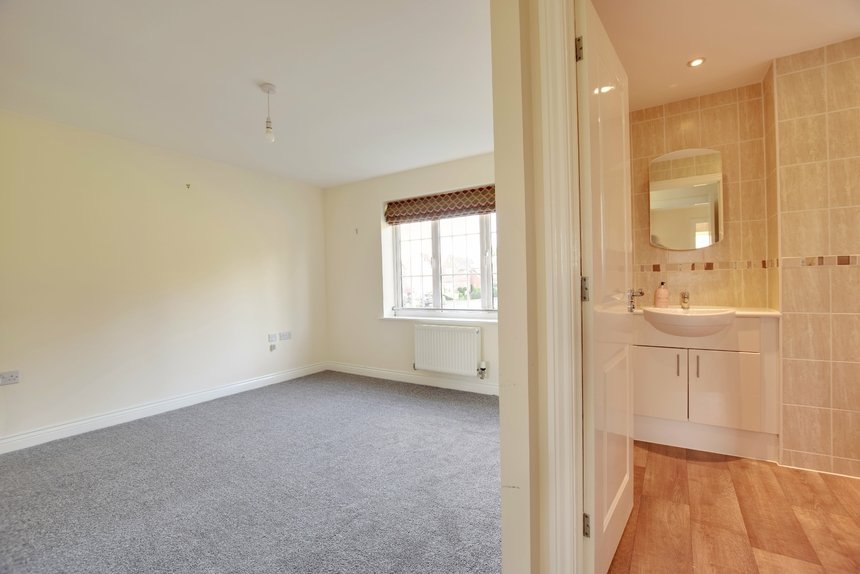 to let appleby drive london 43850 - Gibbs Gillespie