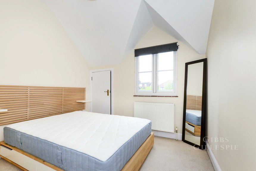 let dorchester avenue london 43931 - Gibbs Gillespie