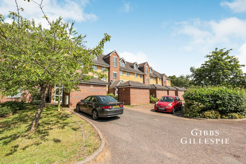 let agreed farthing close london 43951 - Gibbs Gillespie