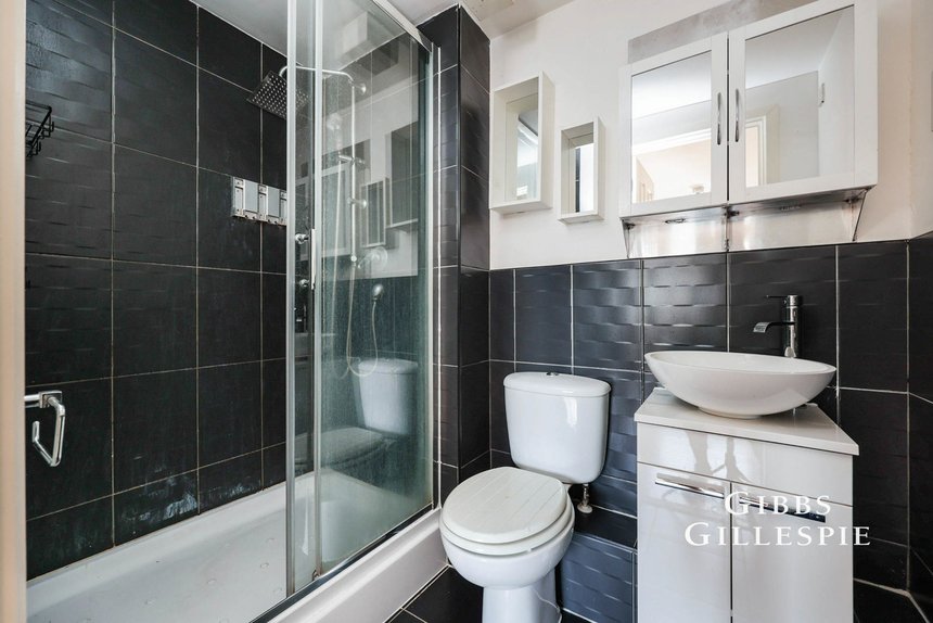 let agreed farthing close london 43951 - Gibbs Gillespie