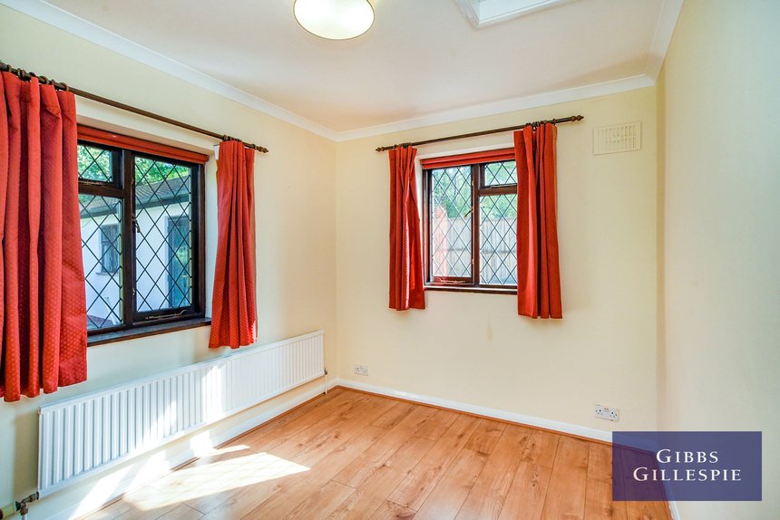 let the drive london 43999 - Gibbs Gillespie