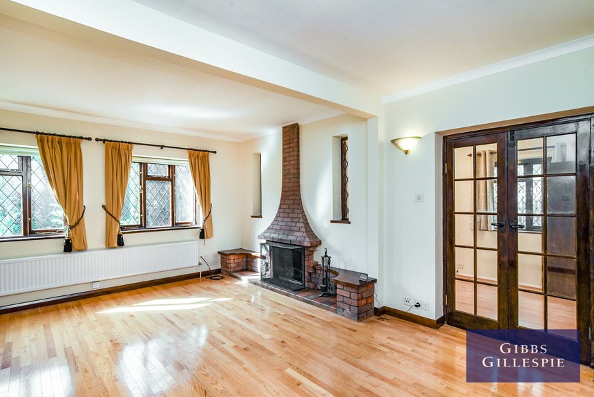 let the drive london 43999 - Gibbs Gillespie