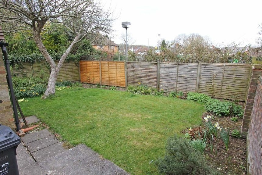 let agreed firs court london 44032 - Gibbs Gillespie