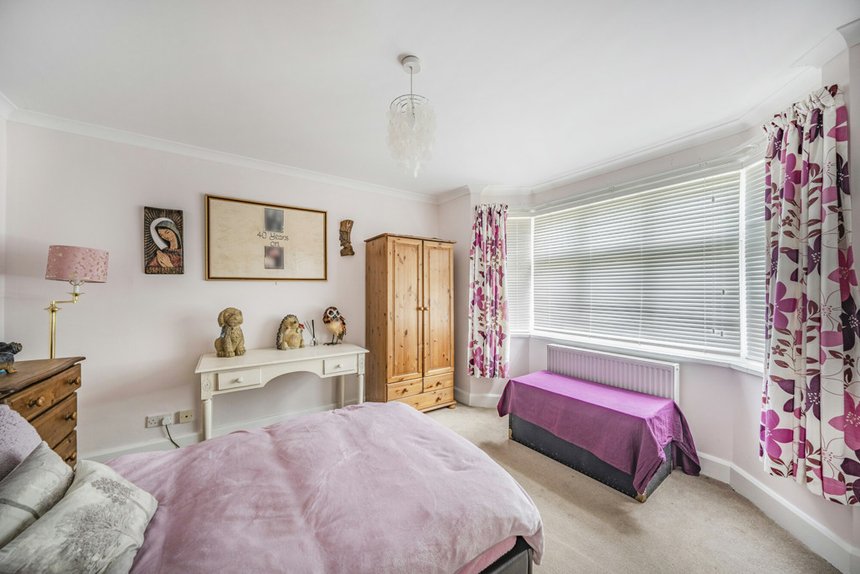 for sale hedgerley hill london 44036 - Gibbs Gillespie