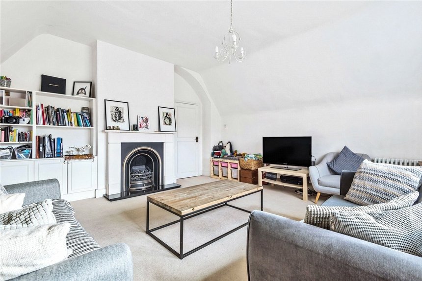 for sale elm park road london 44295 - Gibbs Gillespie