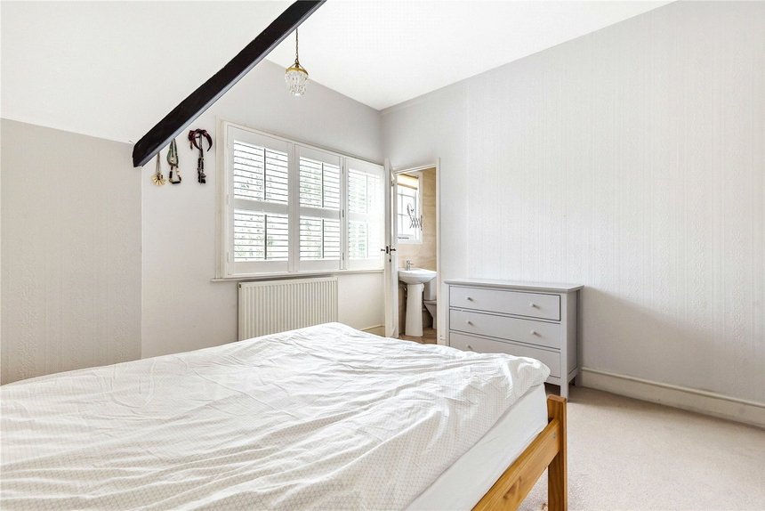 for sale elm park road london 44295 - Gibbs Gillespie