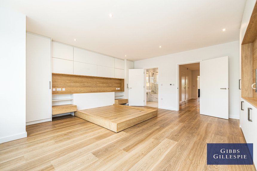 let royston grove london 44405 - Gibbs Gillespie