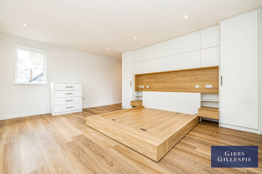 let royston grove london 44405 - Gibbs Gillespie