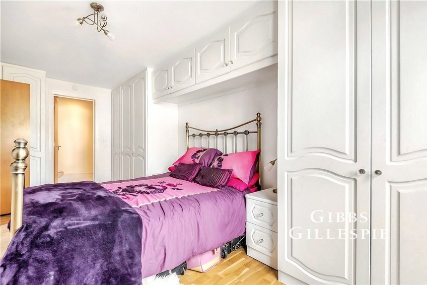 let penn place london 44439 - Gibbs Gillespie