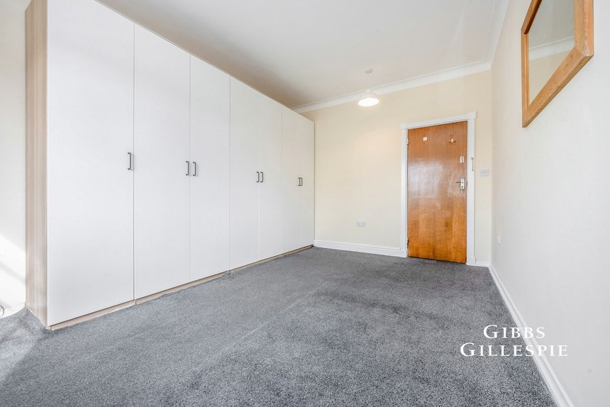 let pinner court london 44444 - Gibbs Gillespie