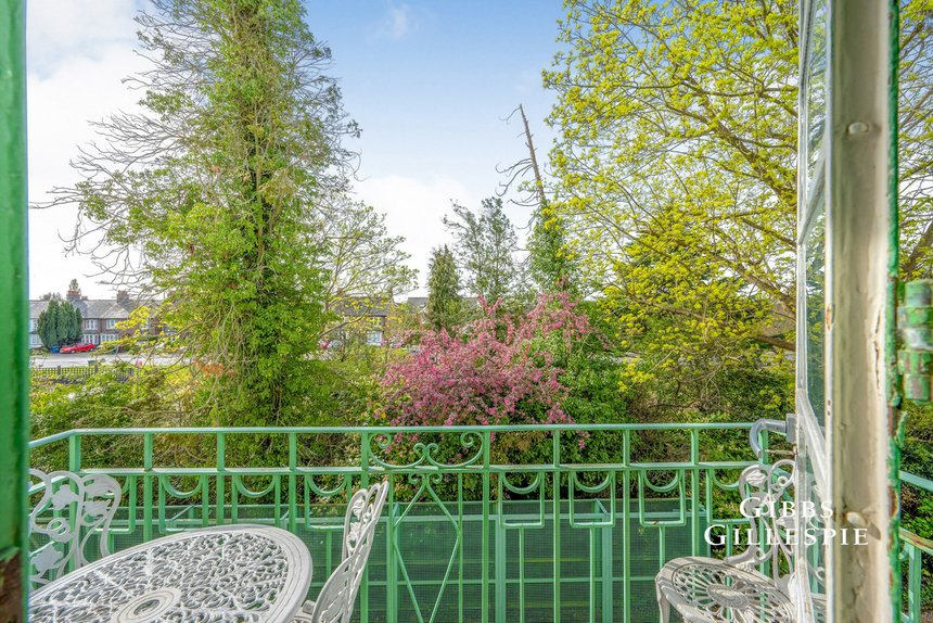 let pinner court london 44444 - Gibbs Gillespie