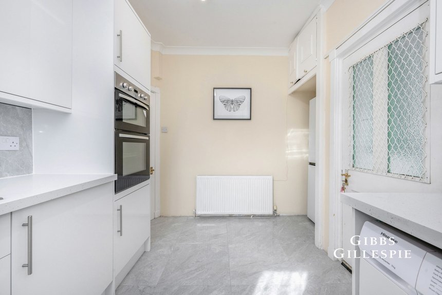 let pinner court london 44444 - Gibbs Gillespie
