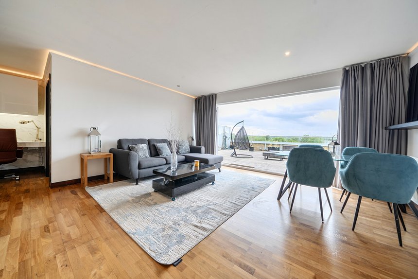 under offer kings mill way london 44475 - Gibbs Gillespie