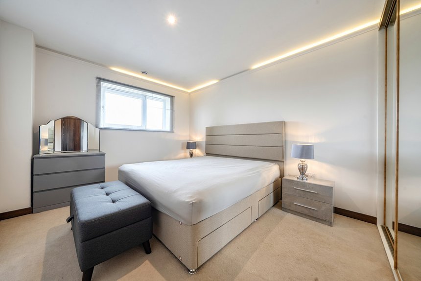 under offer kings mill way london 44475 - Gibbs Gillespie