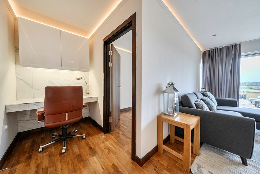 under offer kings mill way london 44475 - Gibbs Gillespie