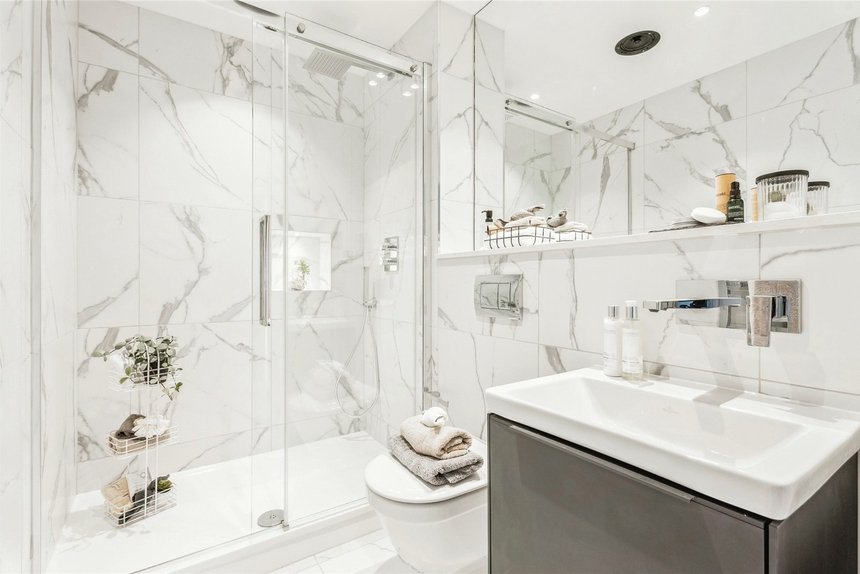 for sale 10, birchwood house london 44507 - Gibbs Gillespie