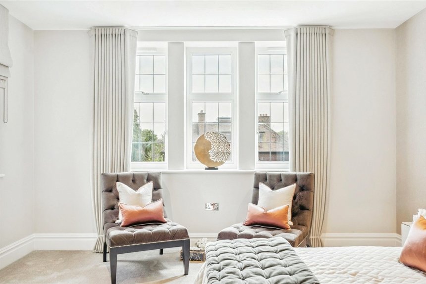 for sale 10, birchwood house london 44507 - Gibbs Gillespie