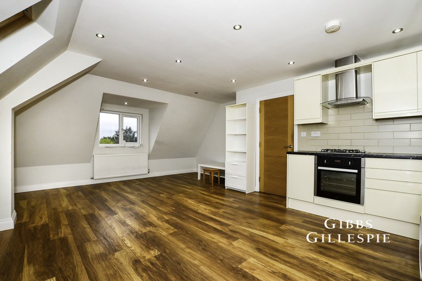 let wood end lane london 44519 - Gibbs Gillespie