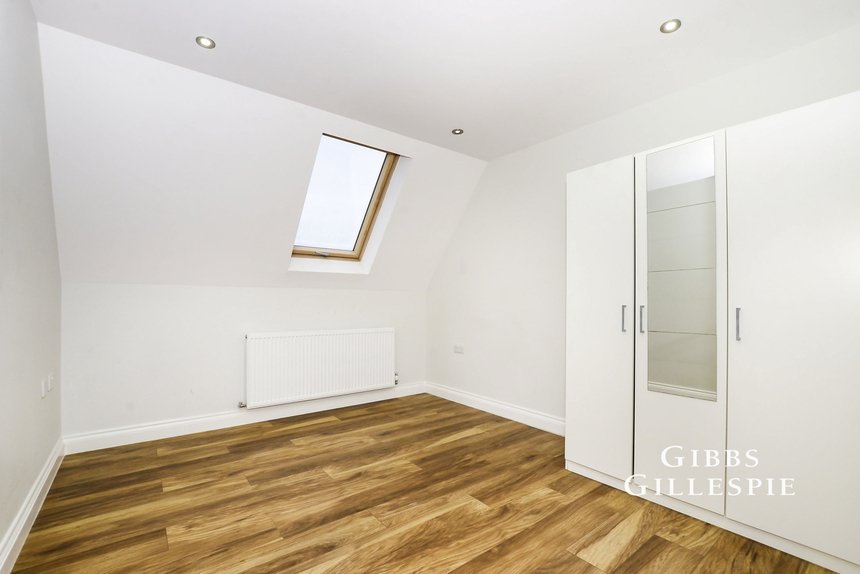 let wood end lane london 44519 - Gibbs Gillespie