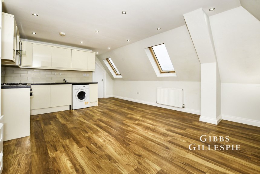 let wood end lane london 44519 - Gibbs Gillespie