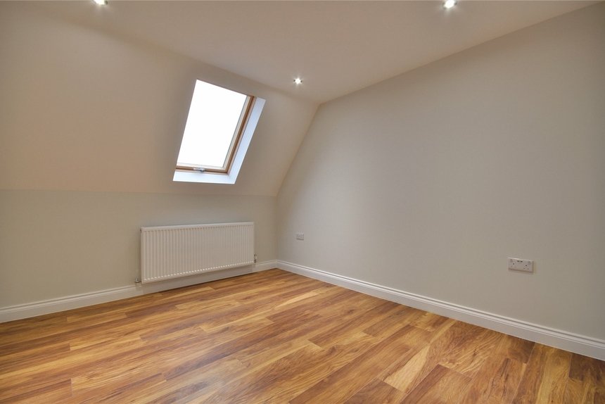 let wood end lane london 44519 - Gibbs Gillespie