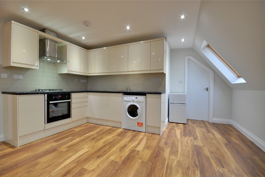 let wood end lane london 44519 - Gibbs Gillespie