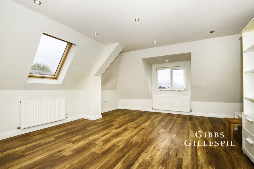 let wood end lane london 44519 - Gibbs Gillespie