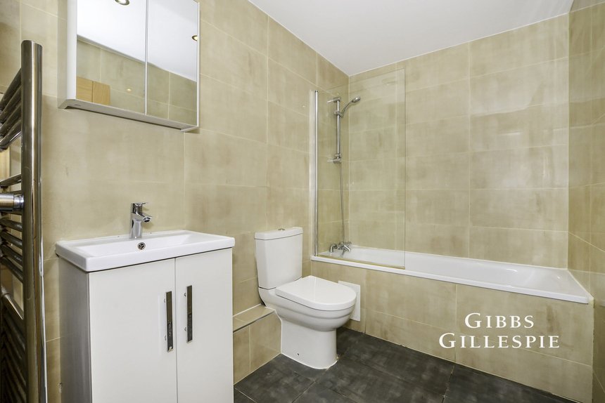 let wood end lane london 44519 - Gibbs Gillespie