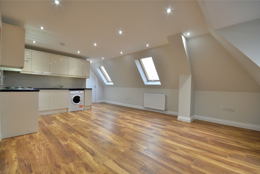 let wood end lane london 44519 - Gibbs Gillespie