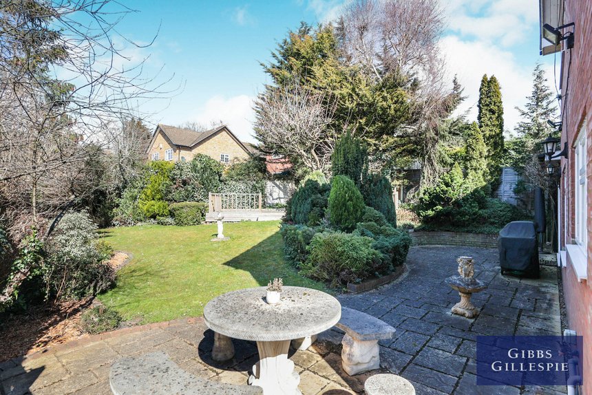 let misbourne avenue london 44555 - Gibbs Gillespie