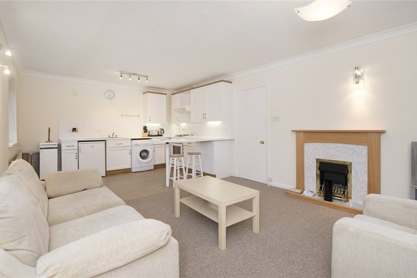 let castlebar park london 44630 - Gibbs Gillespie