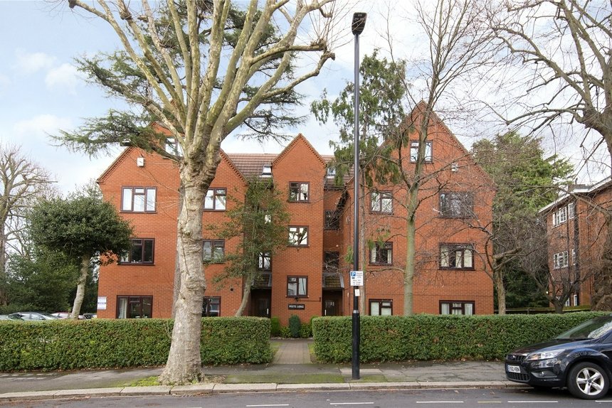 let castlebar park london 44630 - Gibbs Gillespie