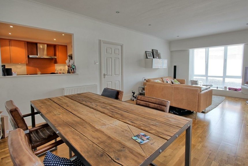 let oakridge house london 44775 - Gibbs Gillespie