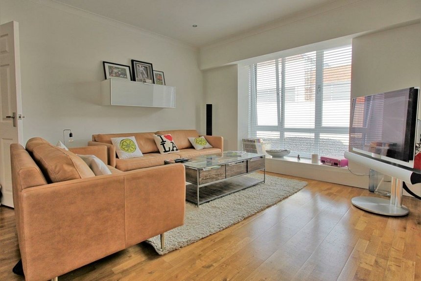 let oakridge house london 44775 - Gibbs Gillespie