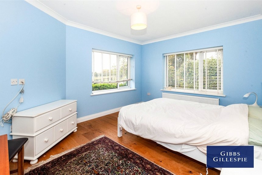 to let maltmans lane london 44778 - Gibbs Gillespie