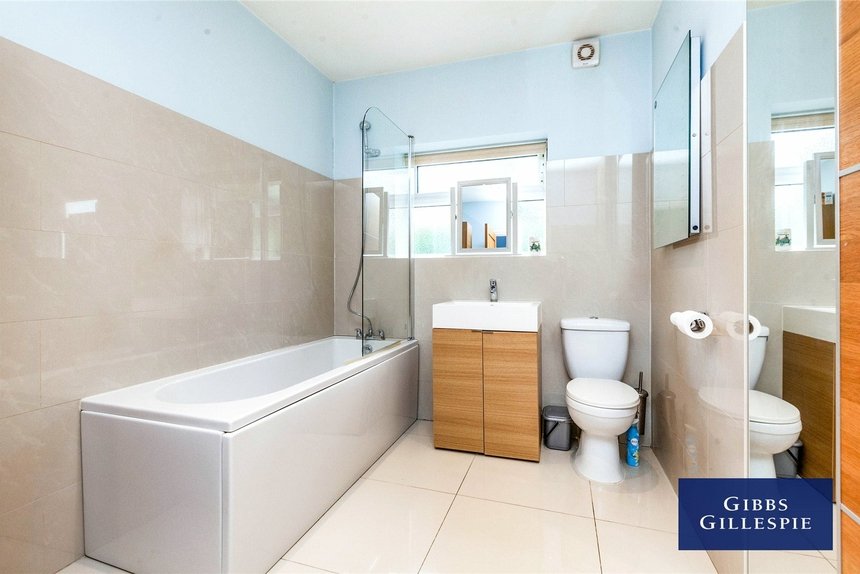 to let maltmans lane london 44778 - Gibbs Gillespie