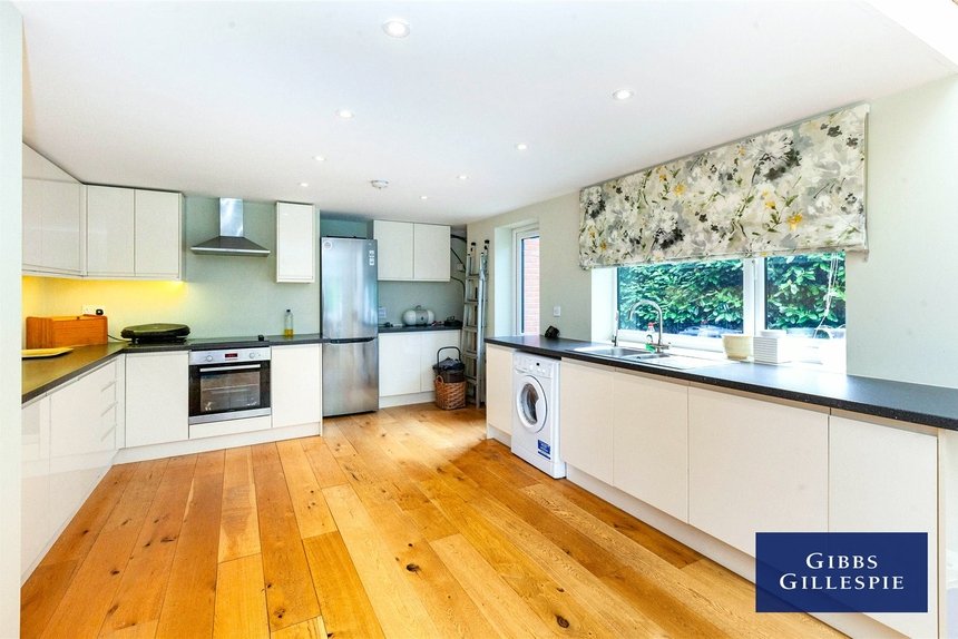 to let maltmans lane london 44778 - Gibbs Gillespie